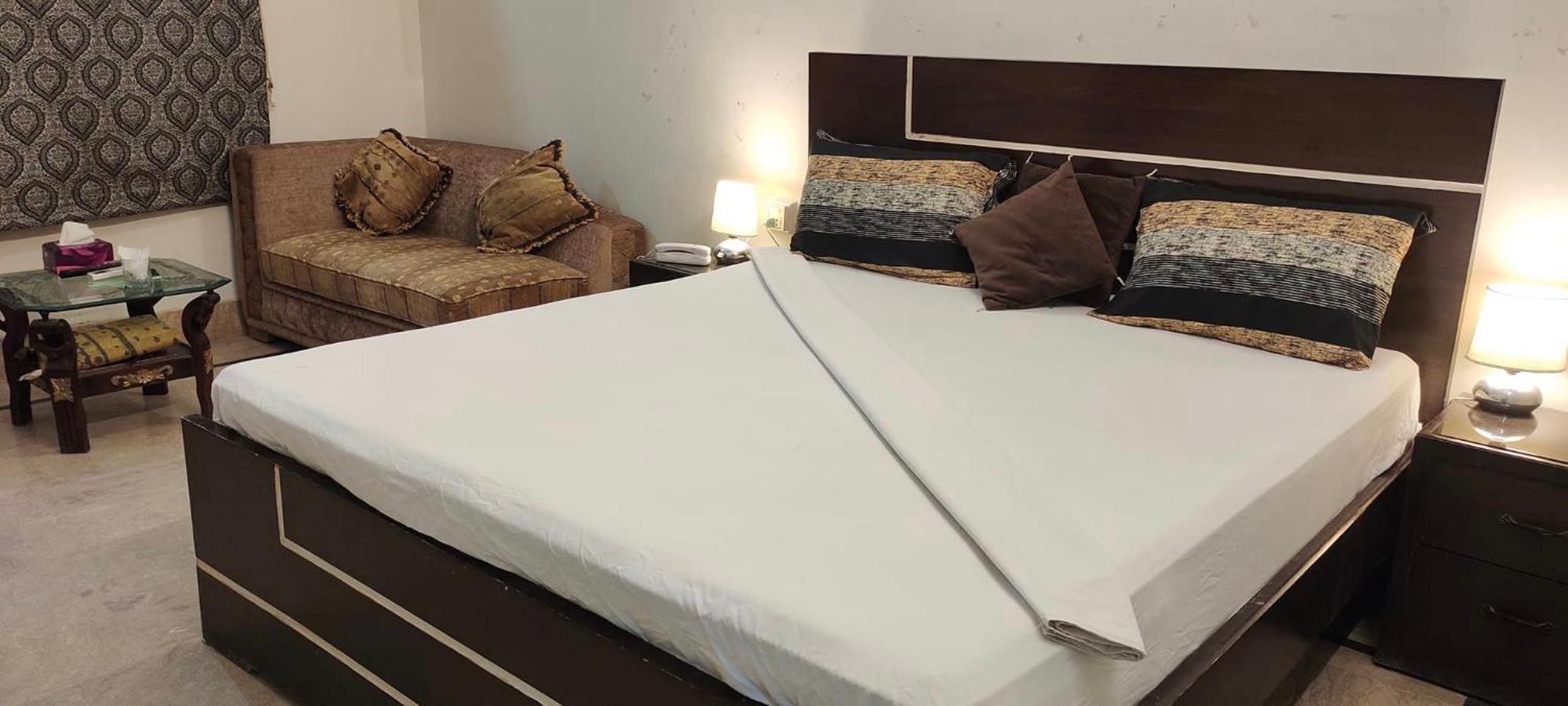 The Royal Palace Guest House Hyderabad Buitenkant foto