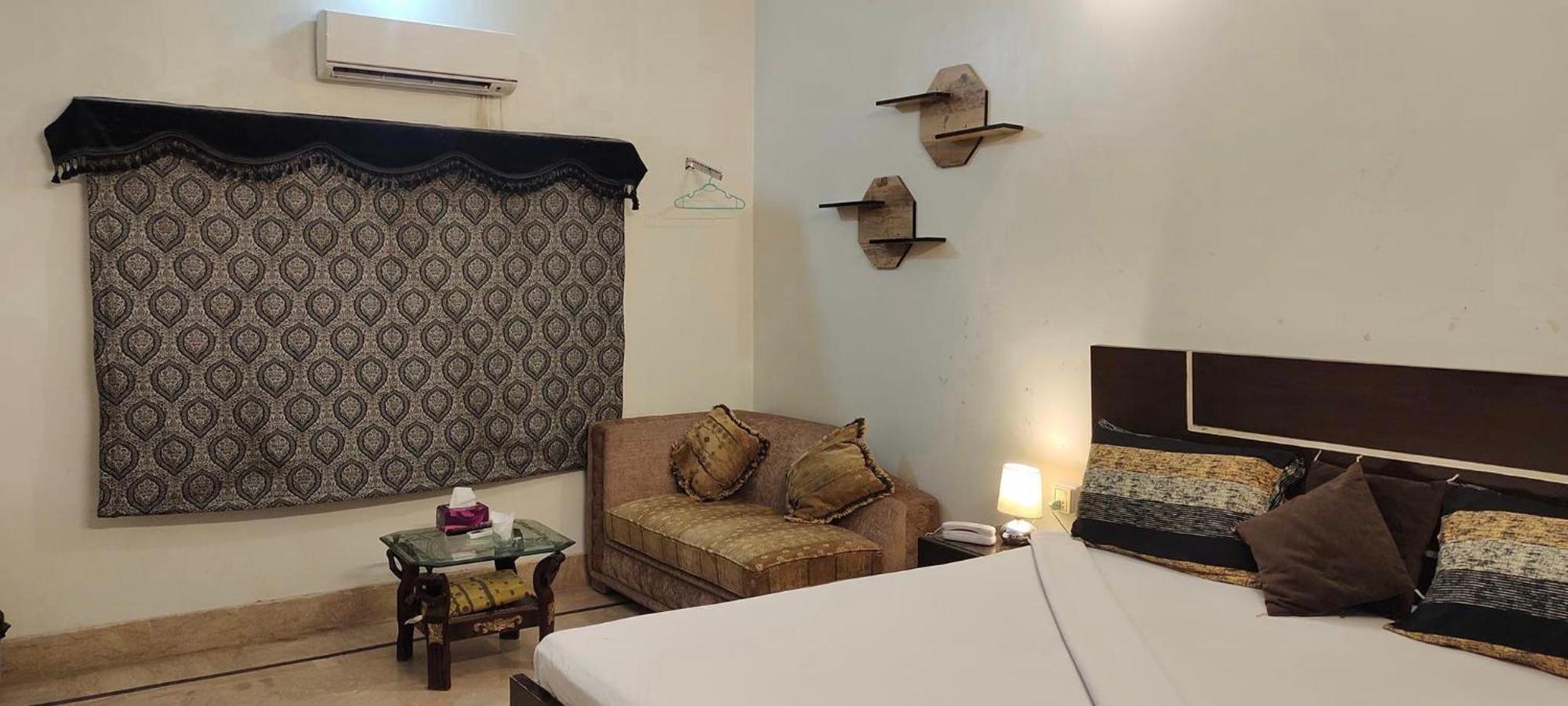 The Royal Palace Guest House Hyderabad Buitenkant foto